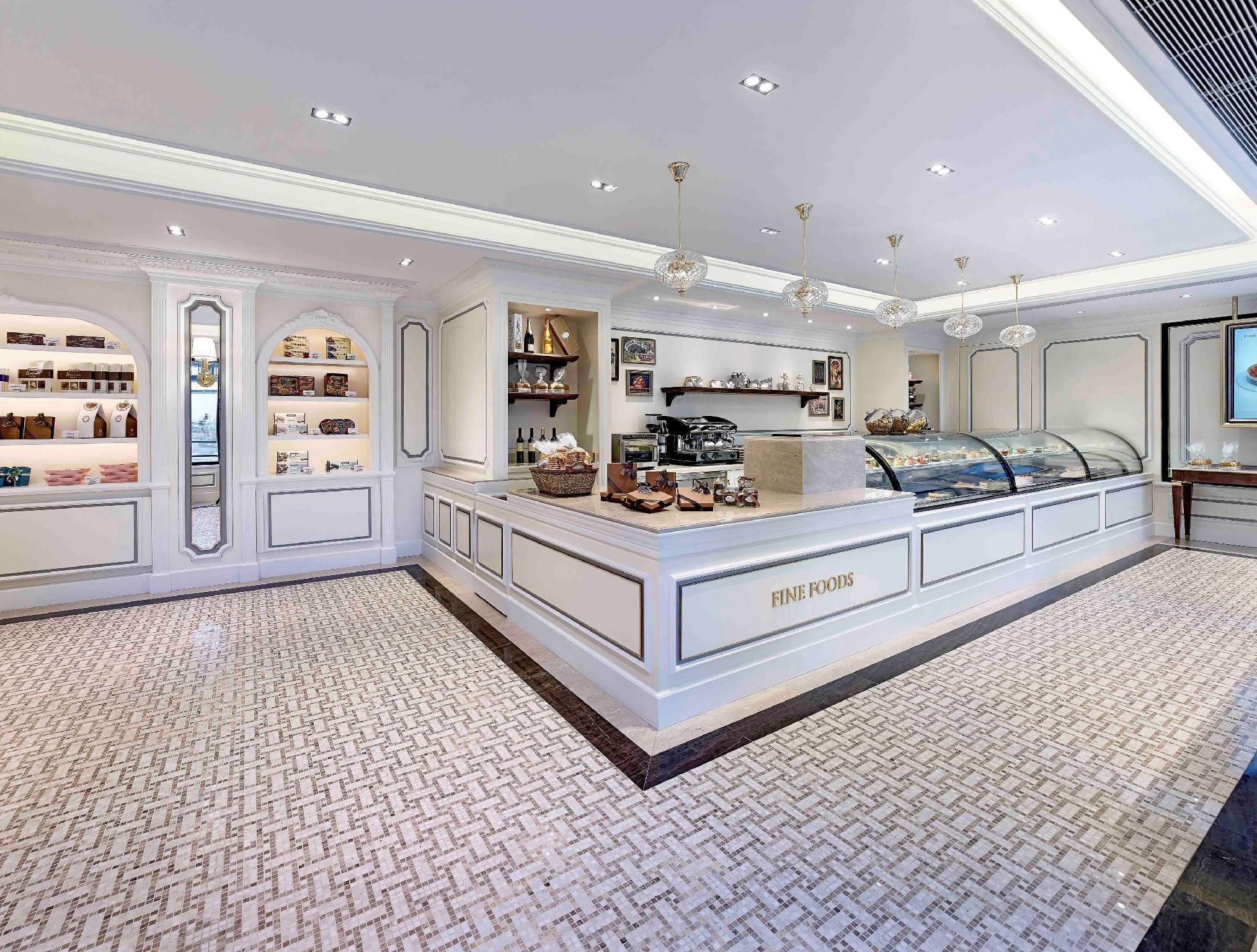 The Royal Garden Hotel Hongkong Étterem fotó Interior of the store
