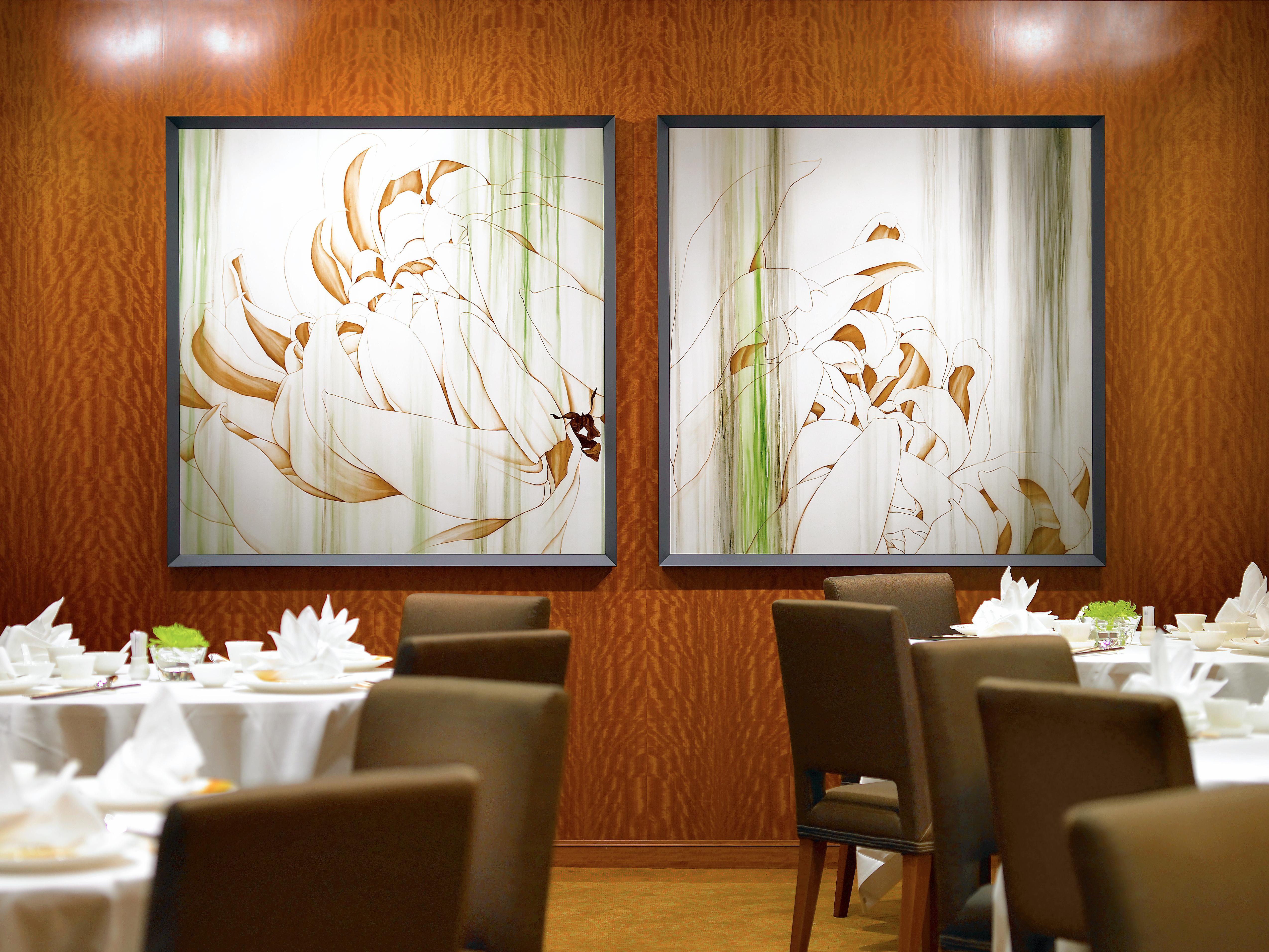 The Royal Garden Hotel Hongkong Kültér fotó Interior of the restaurant